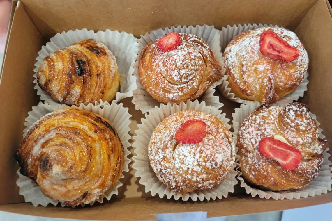 box with six pastries