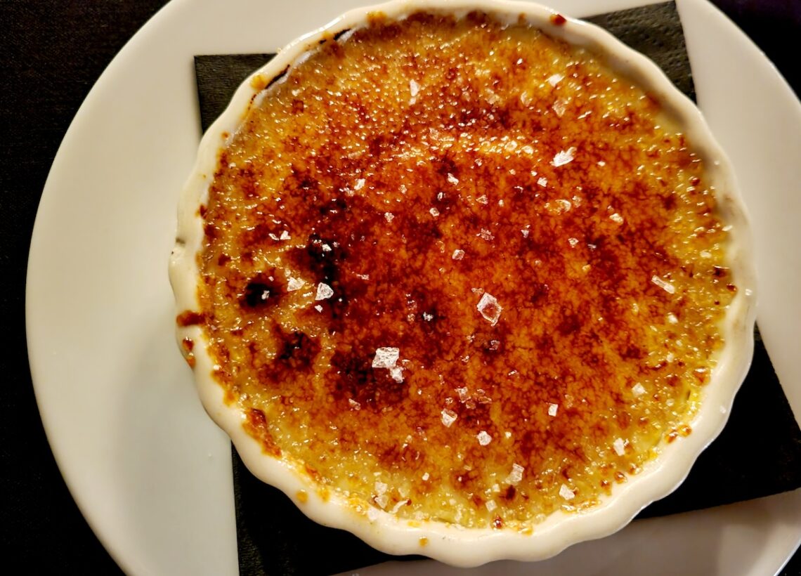 creme brûlée on white plate