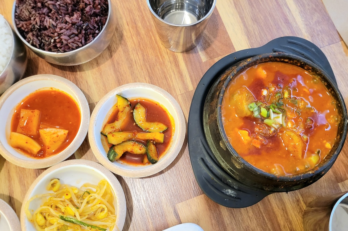 Mandutguk with banchan. | Photo by Linnea Covington