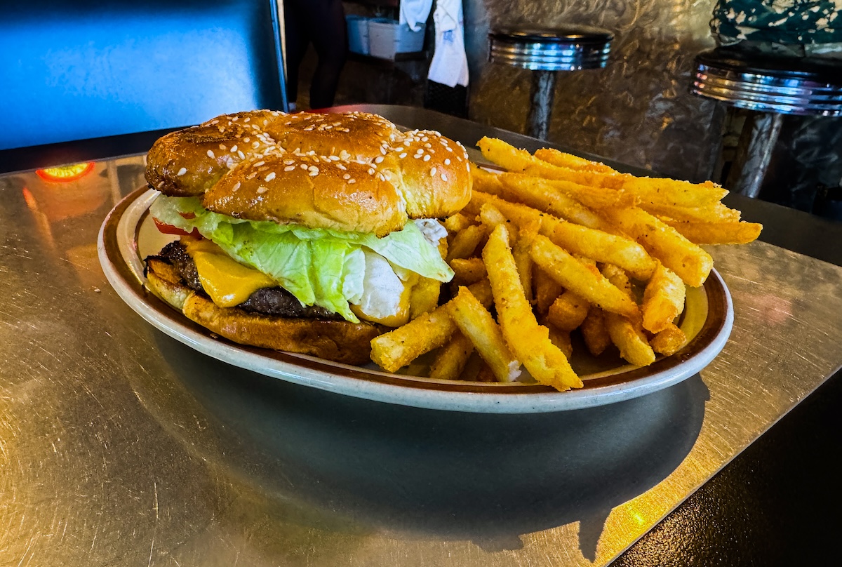 A classic diner-style cheeseburger at Pete's Kitchen. | Photo by Max Sutton-Vermeulen