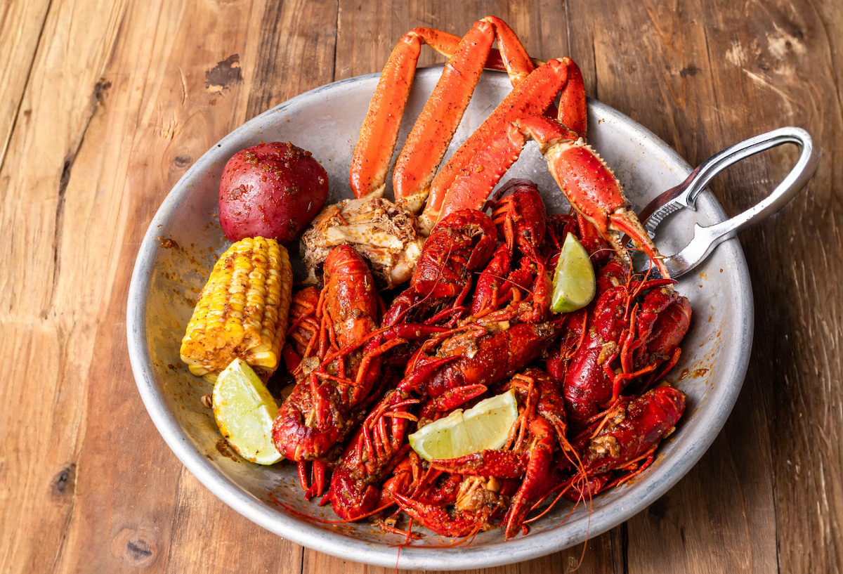 Crawfish and snow crab at Mambo Seafood. | Photo by Hasan Yousef