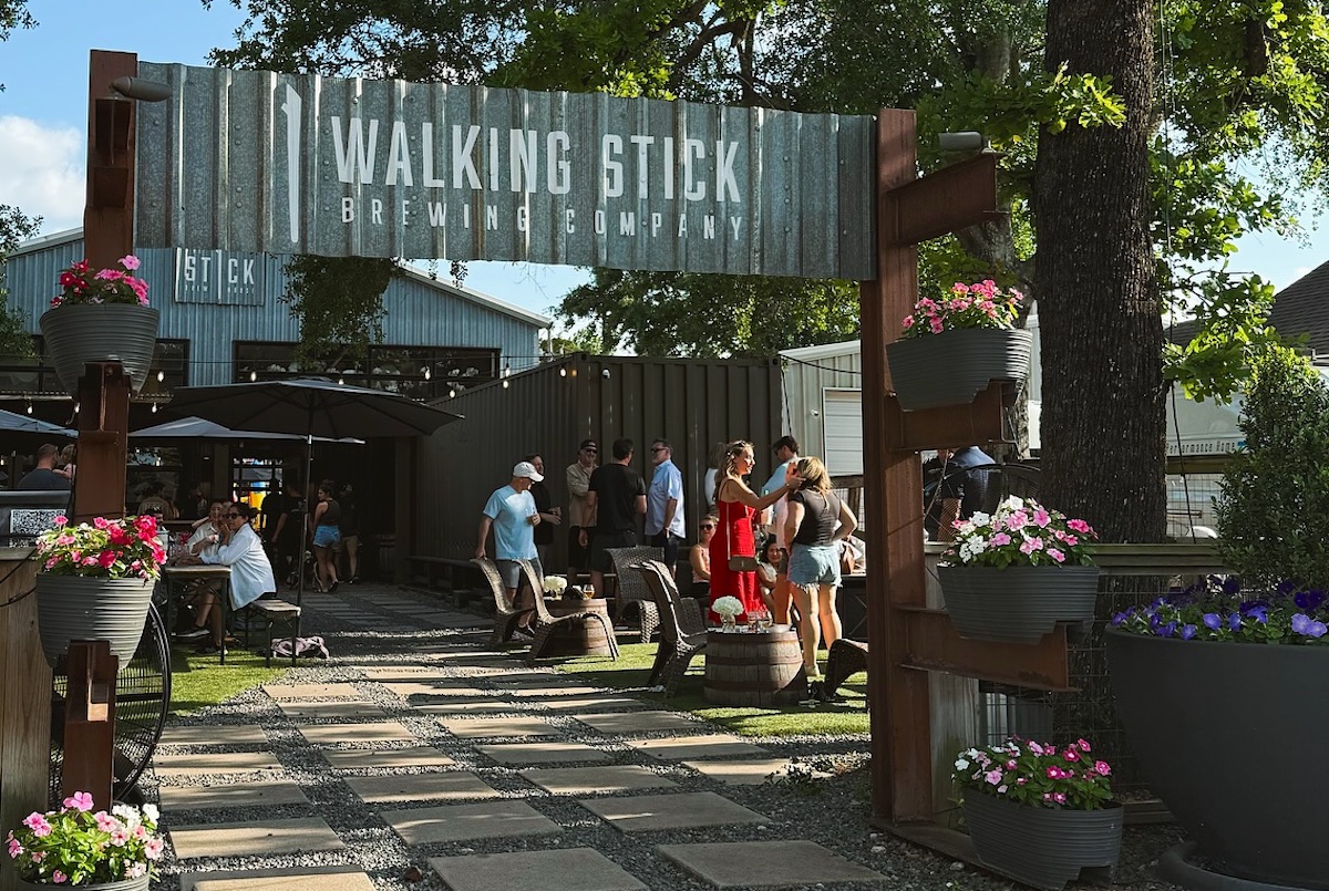 The lush front patio at Walking Stick Brewing Company. | Photo by Walking Stick Brewing Company