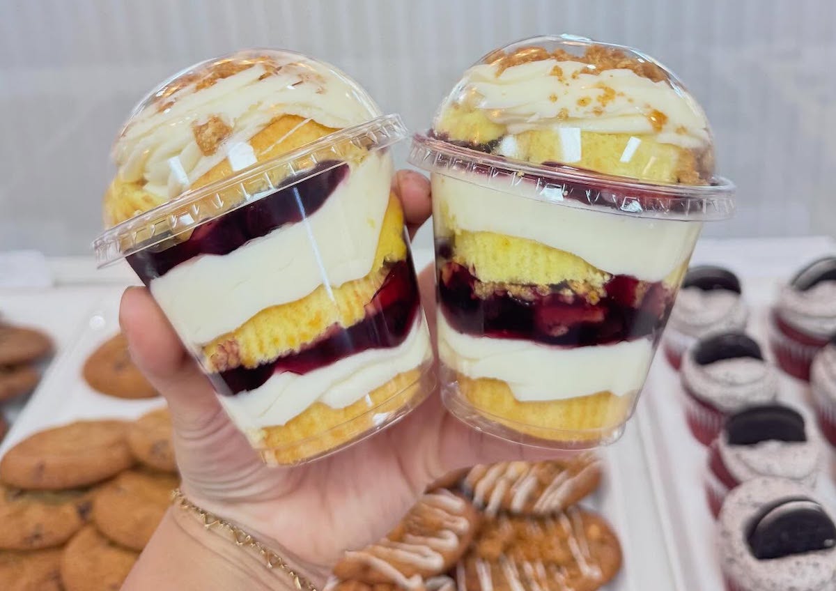Brits Batch - DiningOut Lemon blueberry cake cups at Brit's Batch. | Photo by Brit's Batch