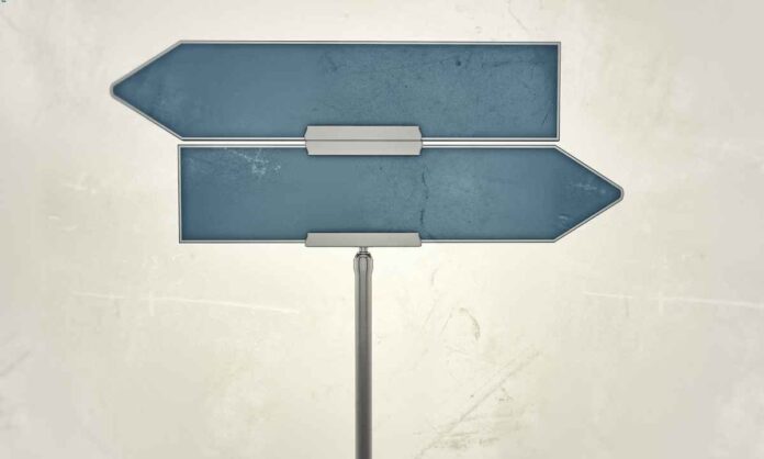 How to say goodbye (without getting sued.) / Copyright: andreacrisante