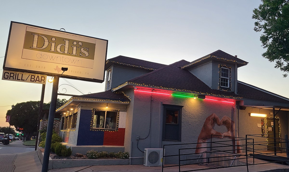 Didi's at dusk in Frisco. | Photo by Didi's 