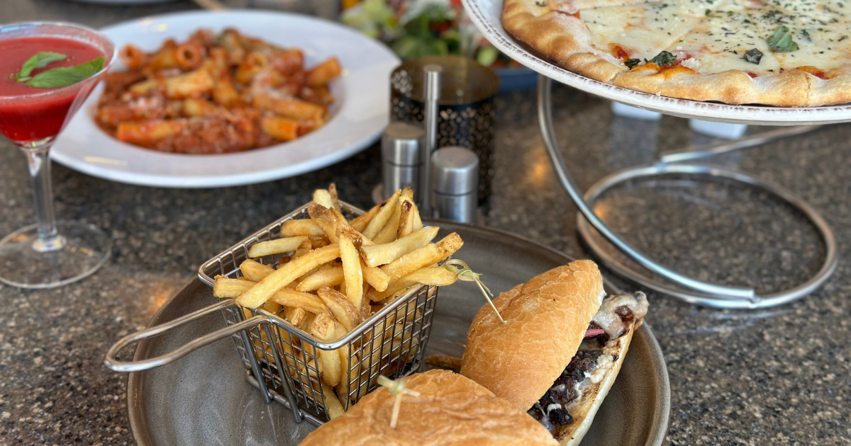 Undoubtedly, Denver is a beautiful city with high-end hotels to match. Whether you’re looking for a staycation or your loved ones are coming to visit, you might consider these hotels that promise relaxing stays and delicious food. We’ve sought out the five restaurants in unique hotels - which you can eat at whether you’re staying the night or having a night on the town.