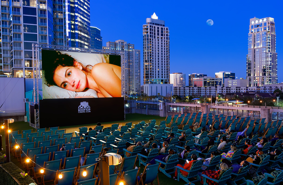 Pretty Woman on the big screen at Rooftop Cinema Club. | Photo by Rooftop Cinema Club