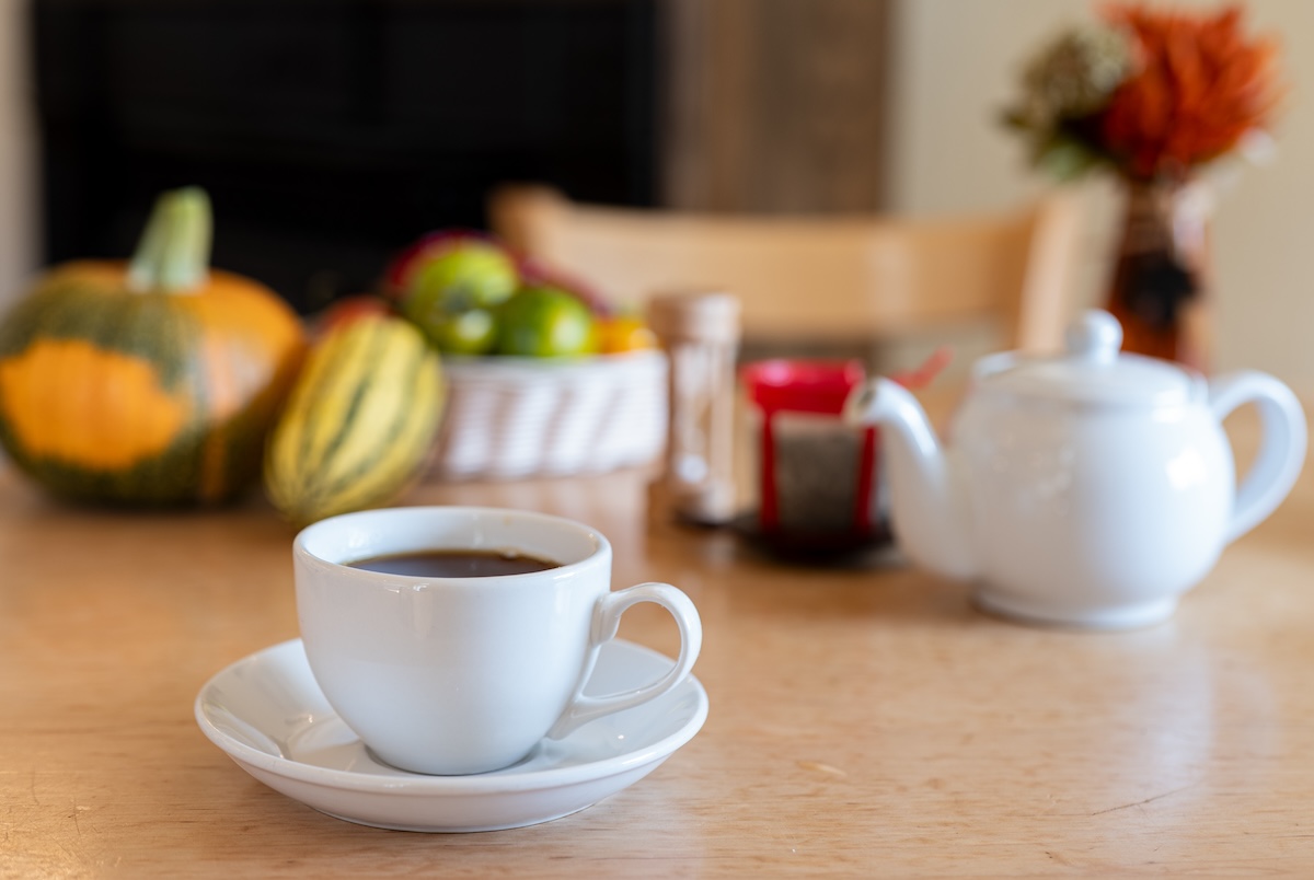 huckleberry tea service white tea pot