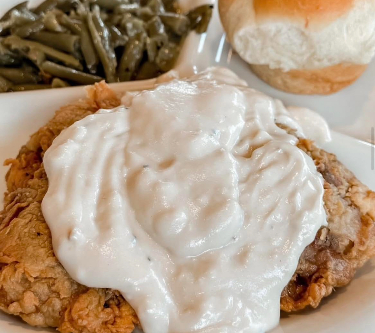 Chicken fried steak with gravy at Bubba's Cooks Country. | Photo by Bubba's Cooks Country