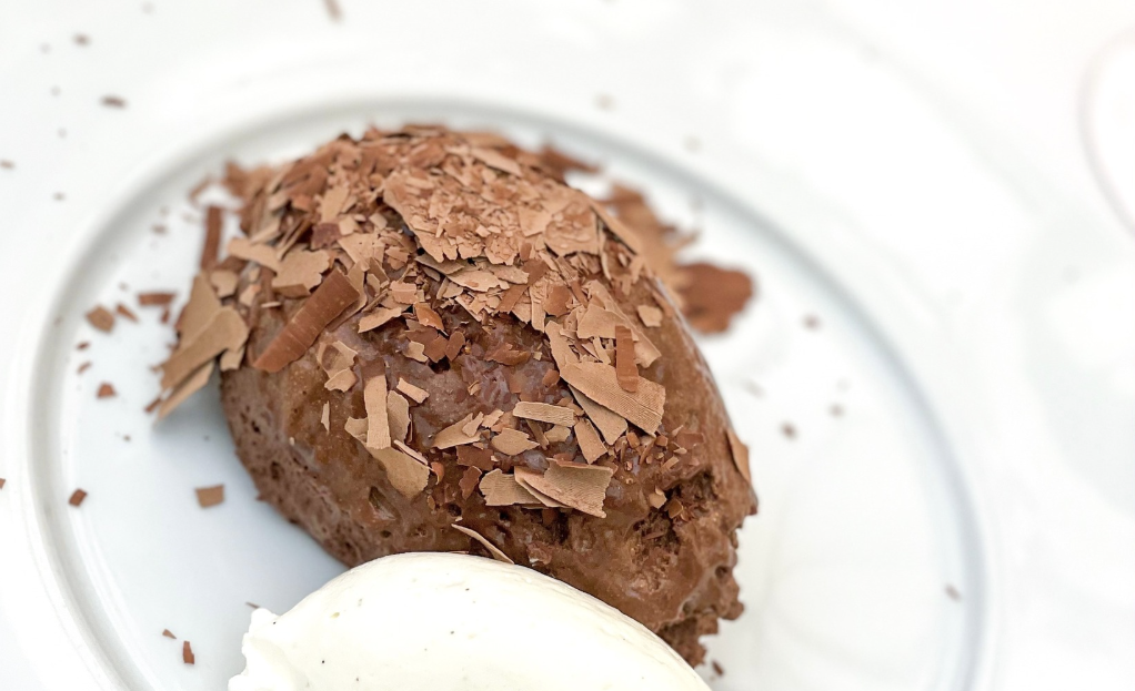- DiningOut La Mousse au Chocolat. | Photo by Le Bilboquet