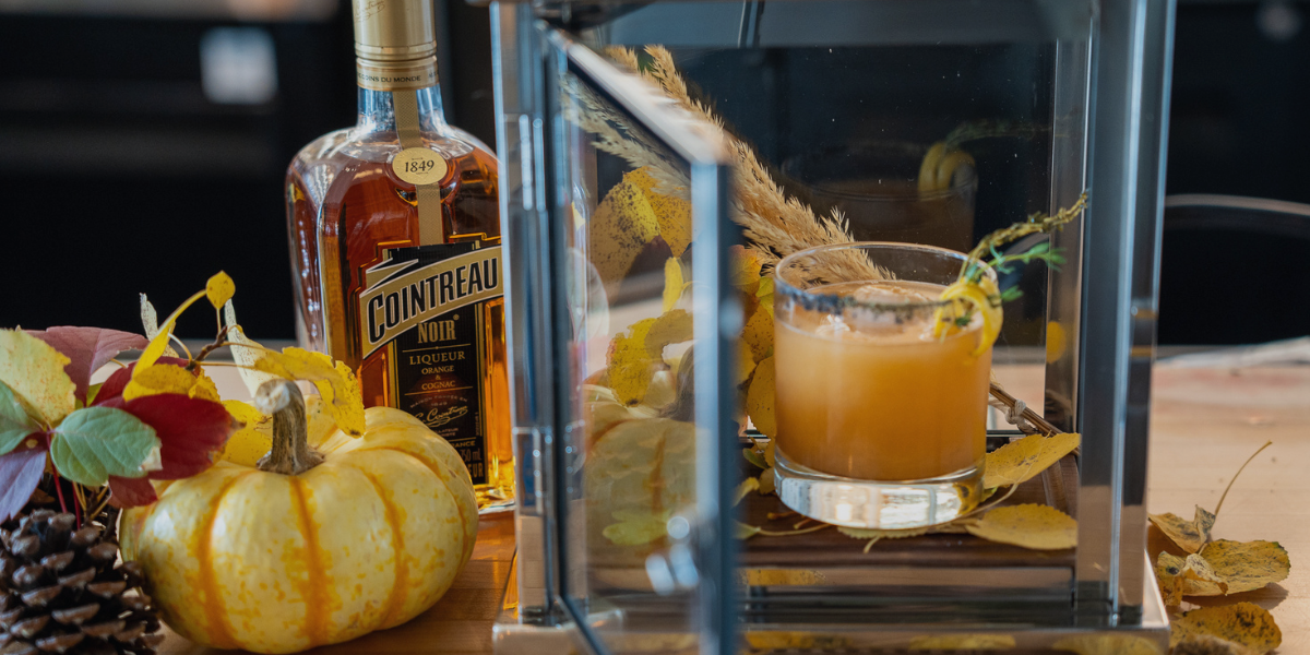 Who doesn’t love a good cocktail? Those deliciously dangerous elixirs that turn any mundane day into a tale worth telling—or at least, an evening worth forgetting. If you believe, like we do, that a proper cocktail is the life of the party, the bon vivant of beverages, then do we have news for you. The Ritual, DiningOut Events’ very own cocktail Olympics, is back for another round. This year, we’re toasting—virtually, of course—to the craftiest, the quirkiest, and the most palate-pleasing concoctions that Denver has to offer.