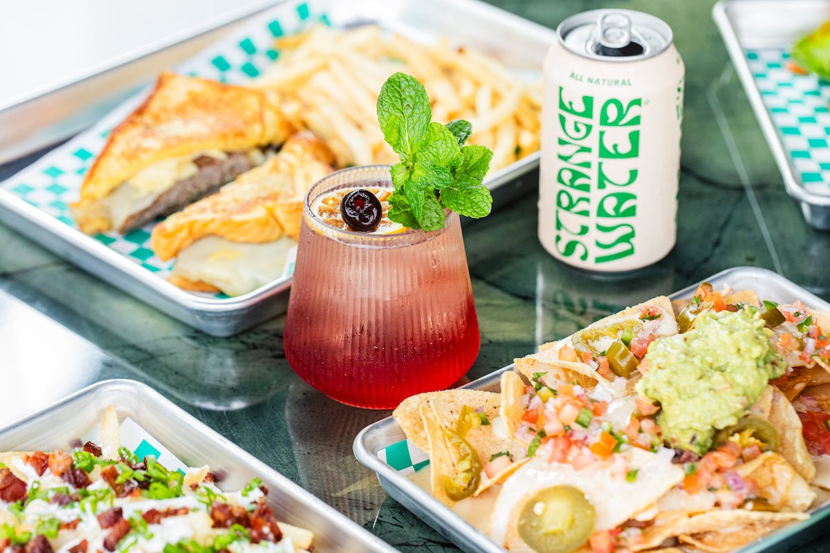 Patty melt, nachos, and drinks at Solarium. | Photo by Becca Wright