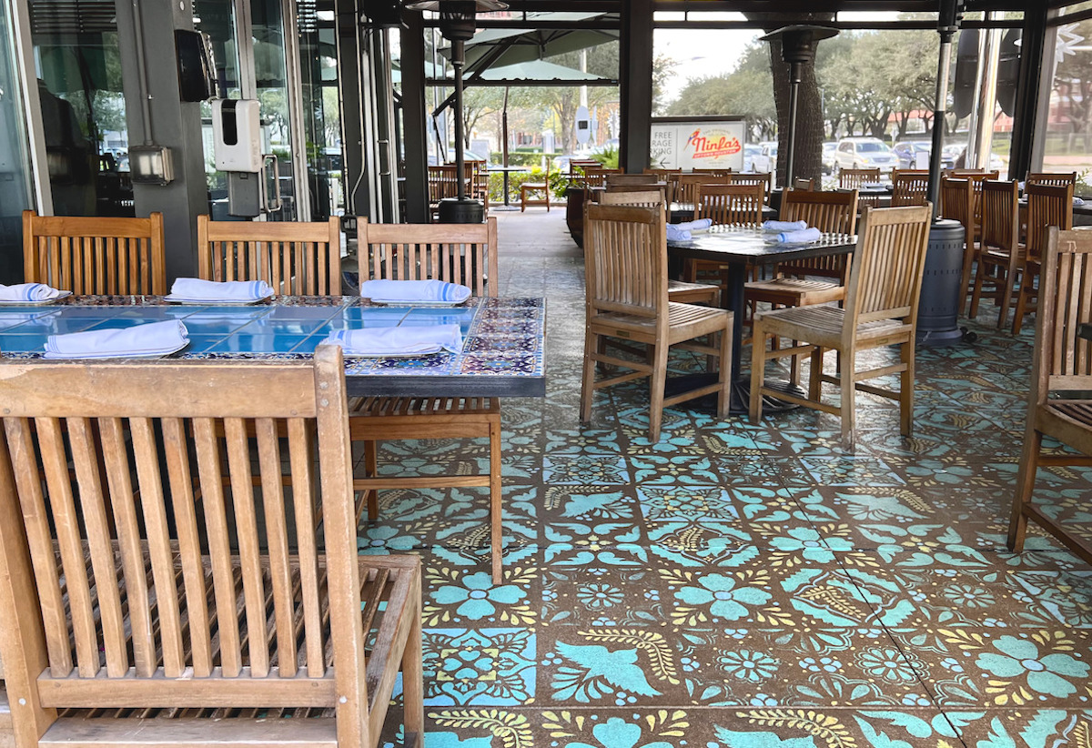 Cindys_chicago_rooftop_by_Chicago-Athletic-Association - DiningOut The dog-friendly patio at the Original Ninfa's Uptown. | Photo by the Original Ninfa's