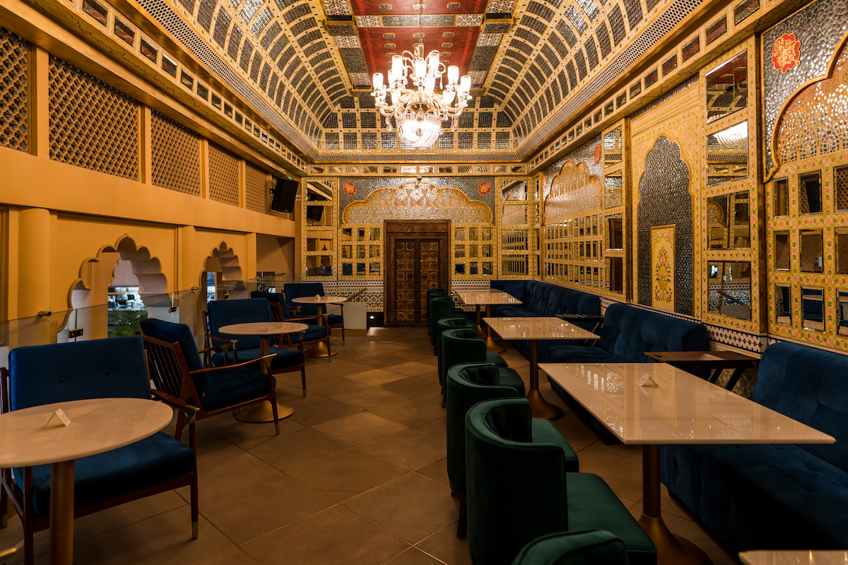 The romantic Sheesh Mahal room at Musaafer. | Photo by Raydon Creative