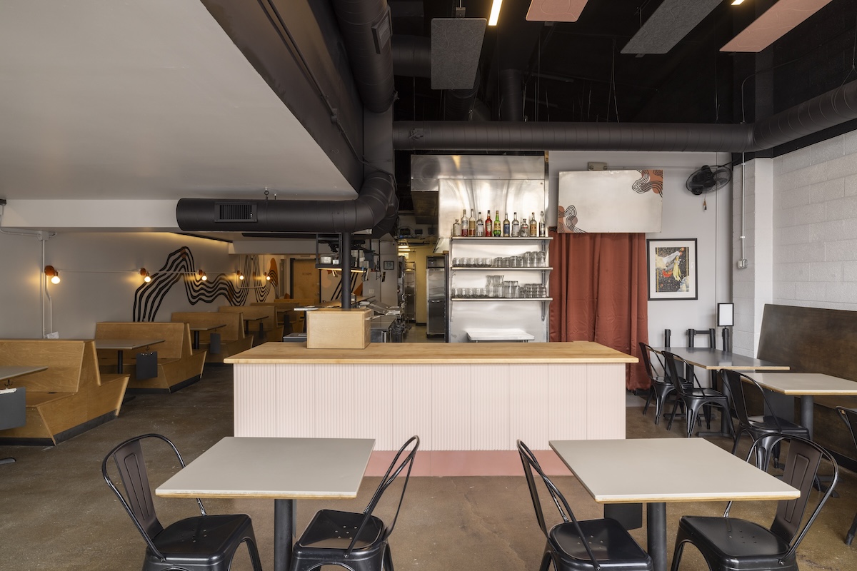 Inside Dio Mio, before it fills up with people looking for a good happy hour. | Photo by Dio Mio