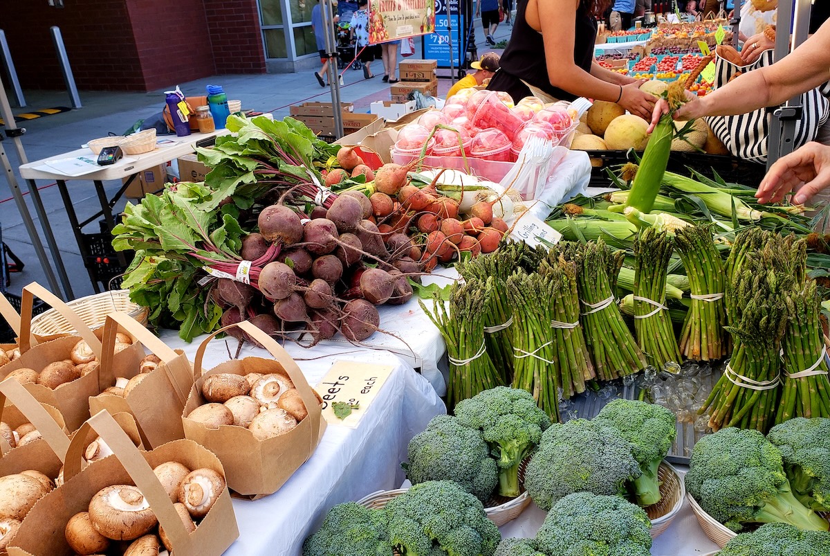 Pick your own fresh produce at a farmers' market. | Photo by Linnea Covington