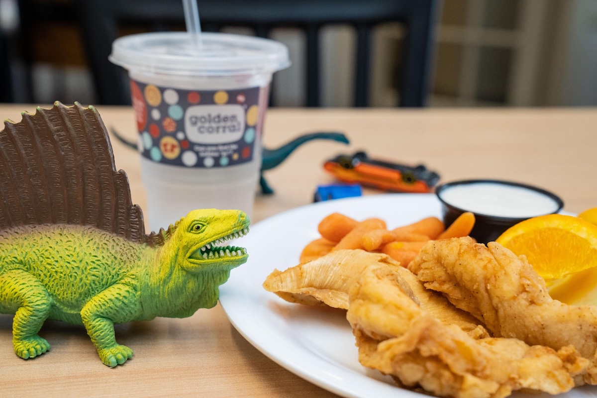 The buffet at Golden Corral makes it easy for kids to build their own plate, from cheesy favorites to fresh veggies. | Photo by Golden Corral