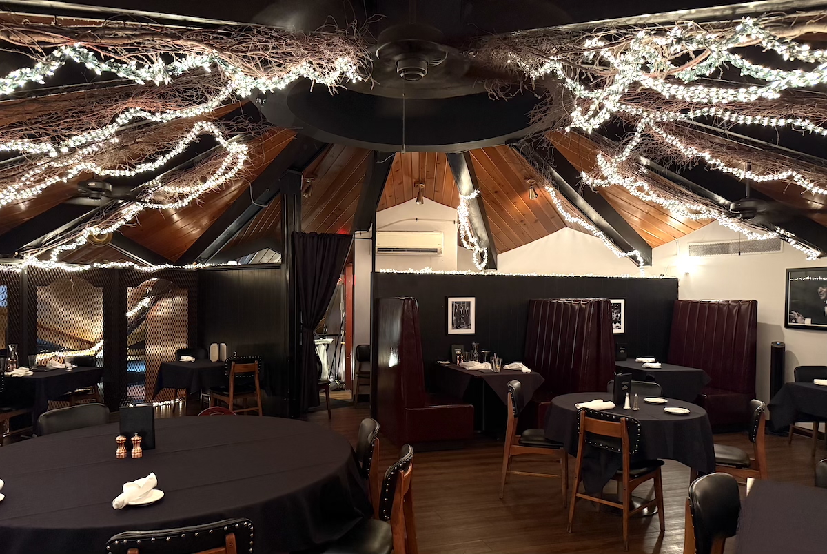 Bastien's features Googie-style architecture. | Photo by Antony Bruno