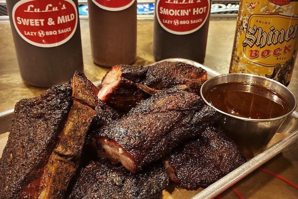 Crafting a caffeinated bev at Mother's House. | Photo by Mother's House