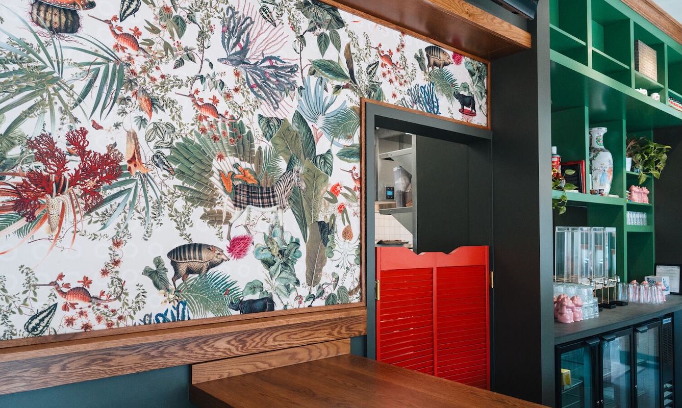 MAKfam has a modern Asian design with plenty of pops of diner culture. | Photo by Jeff Fierberg