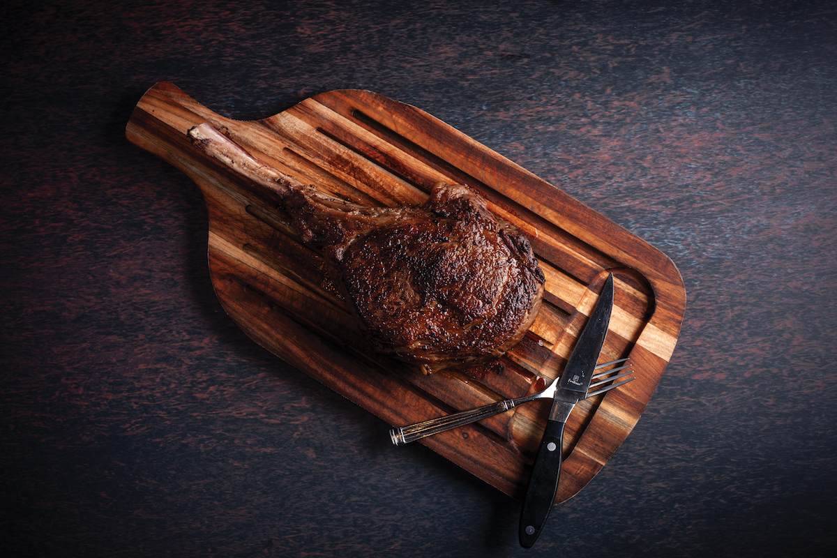The tomahawk at 1932 Cattleman's Club. | Photo by Fertitta Entertainment