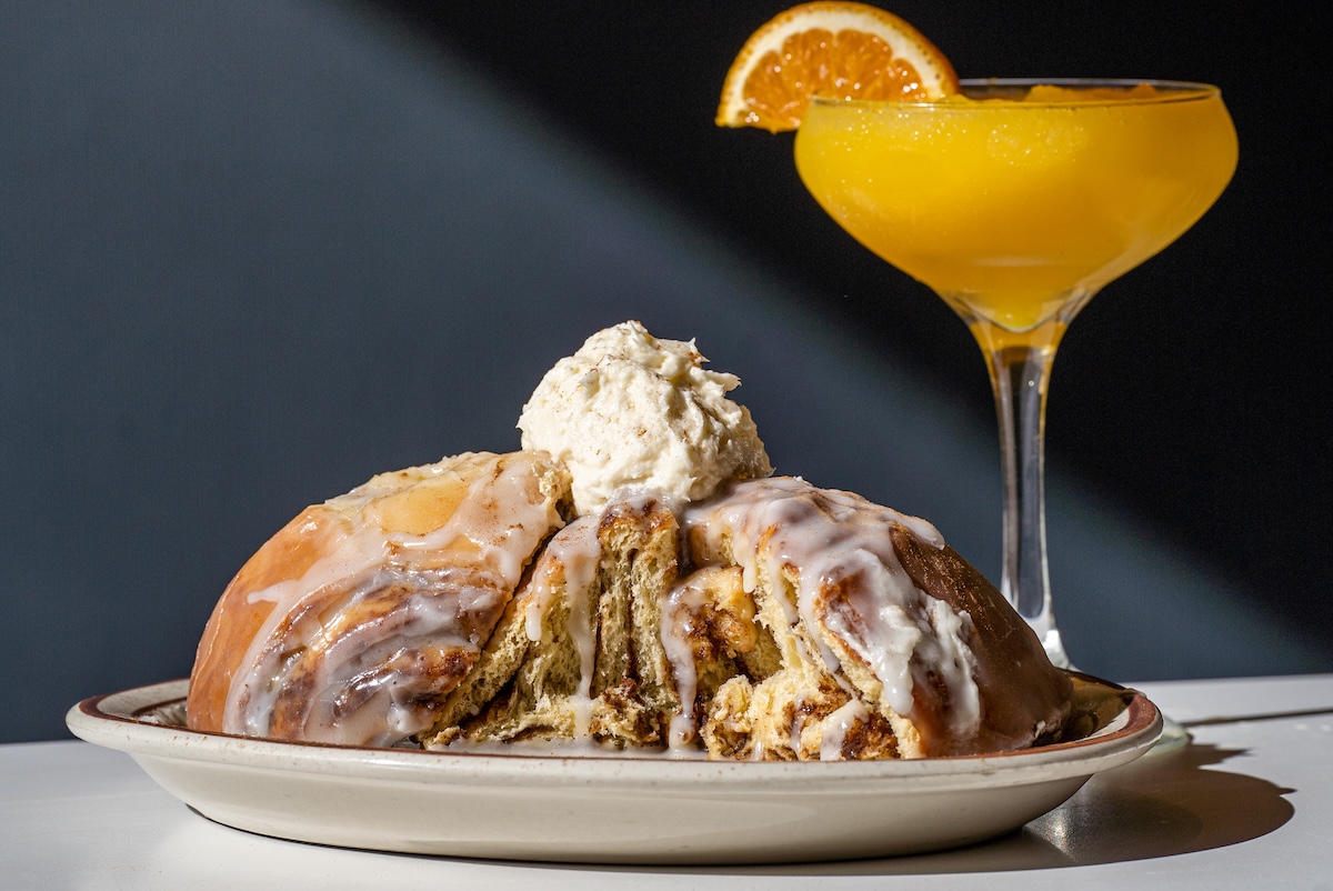 HashTAG_cinnamon_roll_ CREDIT Joni Schrantz - DiningOut Order HashTAG's cinnamon rolls to take home. | Photo by Joni Schrantz