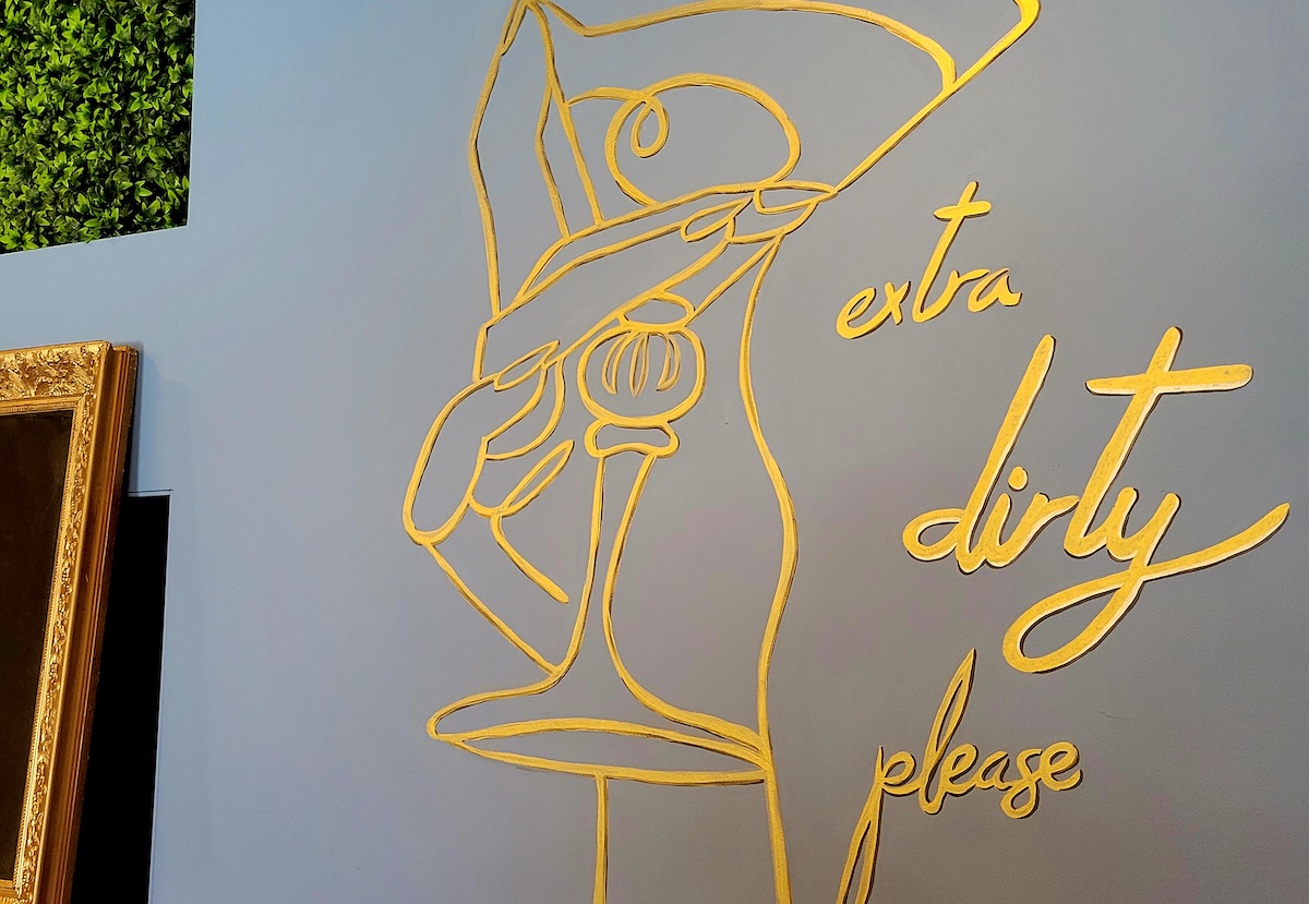 fin_n_tonic_wall_by_Covington - DiningOut Fin N Tonic owner Sophia Vidal painted the walls. | Photo by Linnea Covington