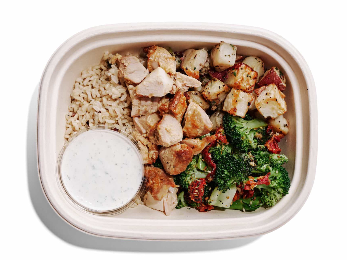 Maepole - DiningOut Fresh Start bowl with brown rice, broccoli, roasted potatoes, chicken, and buttermilk at Maepole. | Photo by Andrew Thomas Lee