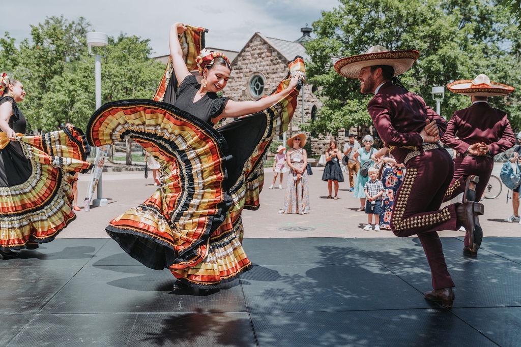 Cultural performances took place during the Mile Long Table | Photo by Longer Tables