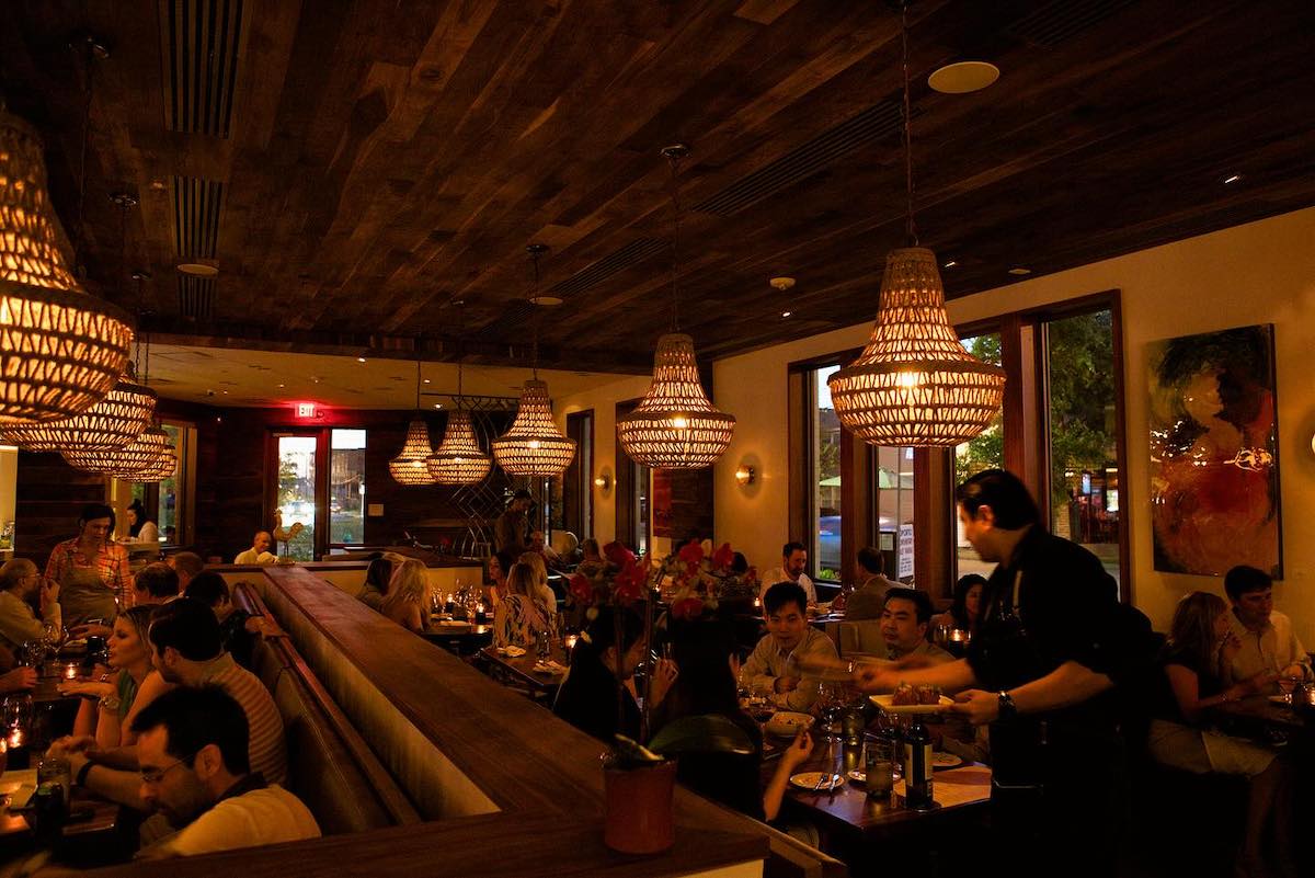 The bustling dining room at Oporto. | Photo by Oporto