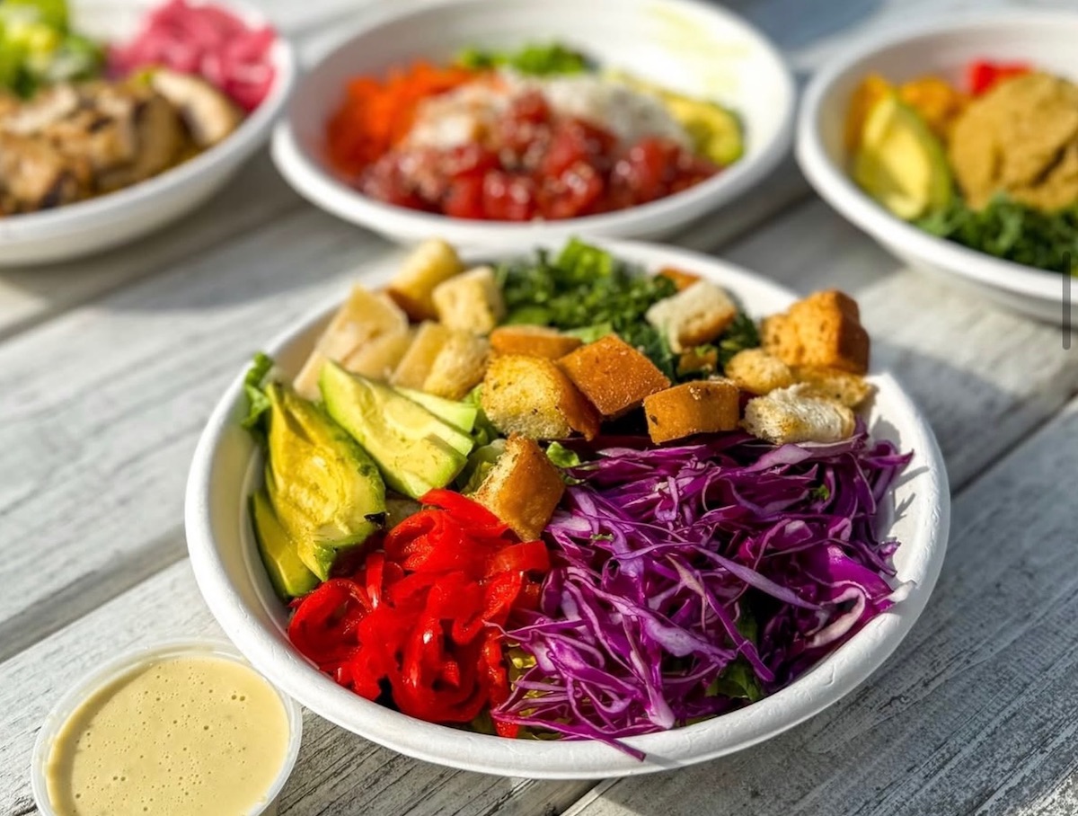 Loaded bowls at Chiringa. | Photo by Chiringa