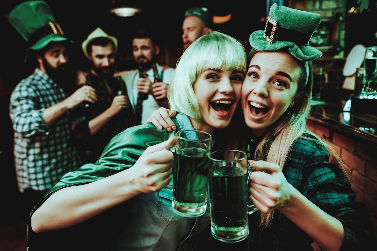 Irish_bar_st_patricks_day_by_vadimgozhda_ID_113670575 - DiningOut St. Patrick's Day bar
green beer
by vadimgozhda
ID_113670575
