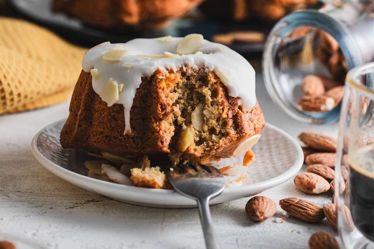 The mini lemon almond bundt cake is made with high-fiber and high-protein ingredients | Photo courtesy of Sensible Edibles Bakery