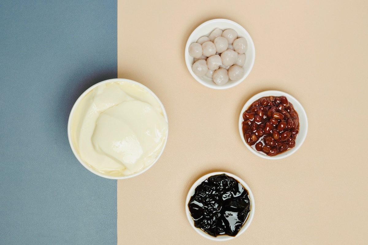 The Can’t Go Wrong! tofu pudding with red beans, taro balls, and grass jelly. | Photo courtesy of Fong On