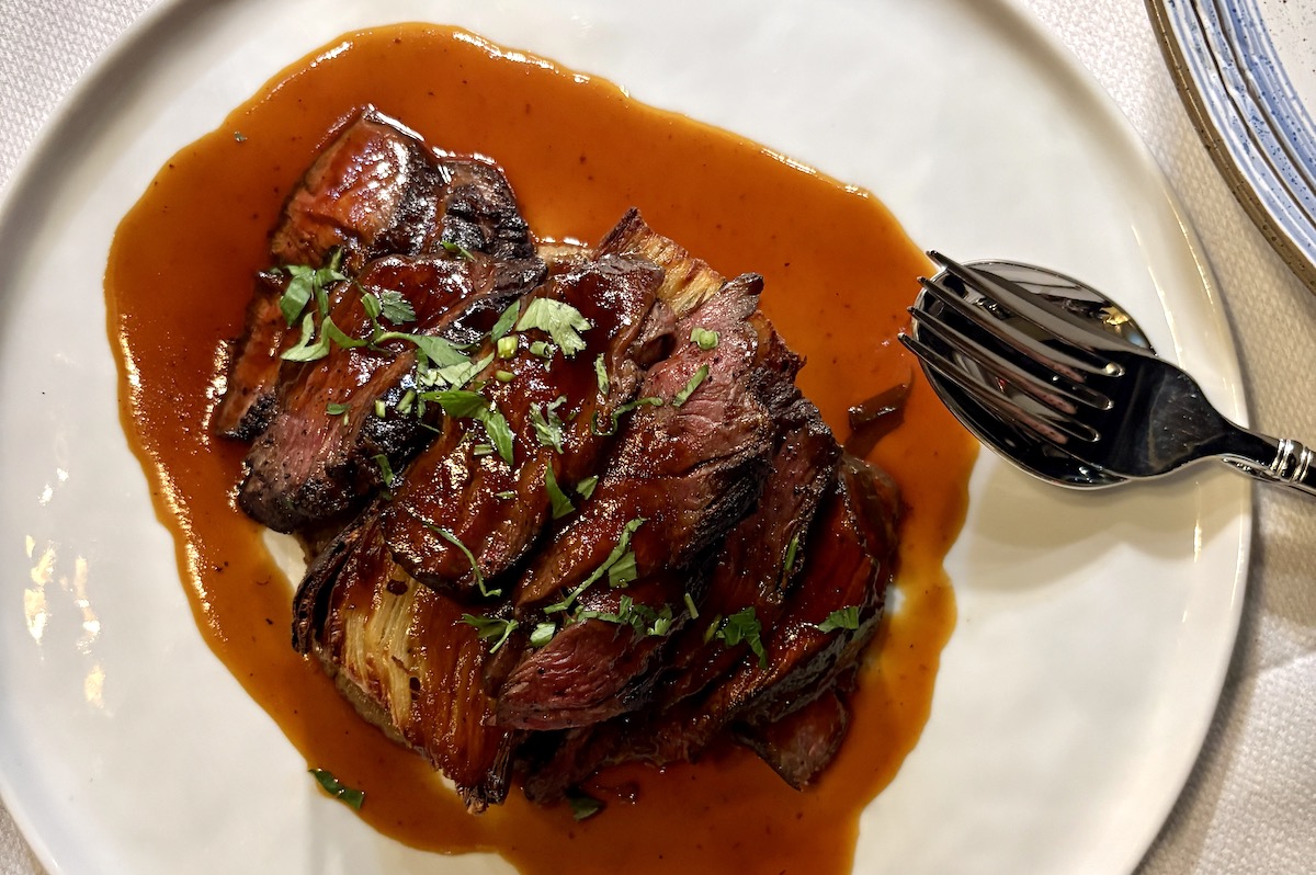 Turkish coffee crusted wagyu hanger steak at Alára. | Photo by Courtney E. Smith