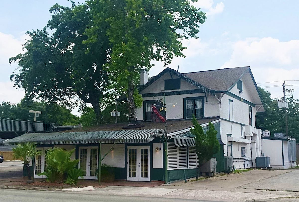 Michelangelo’s, the beloved Montrose Italian restaurant known for its unique atmosphere, including a tree growing through the main dining room. | Photo by Jim Veal
