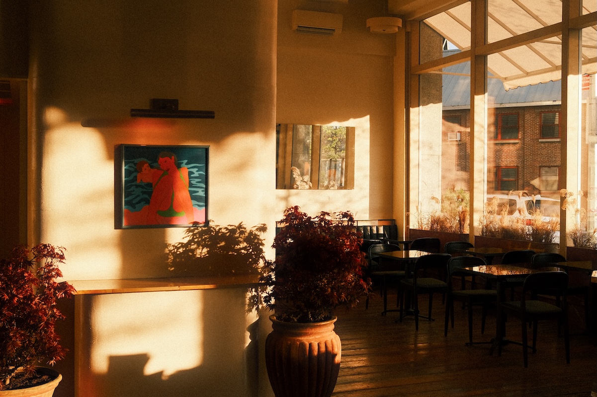 NYC_Bar Susanne_Interiors3_Lorenzo Bongiovanni - DiningOut Enjoy the warm light and amber hues of the Brooklyn restaurant. | Photo by Lorenzo Bongiovanni