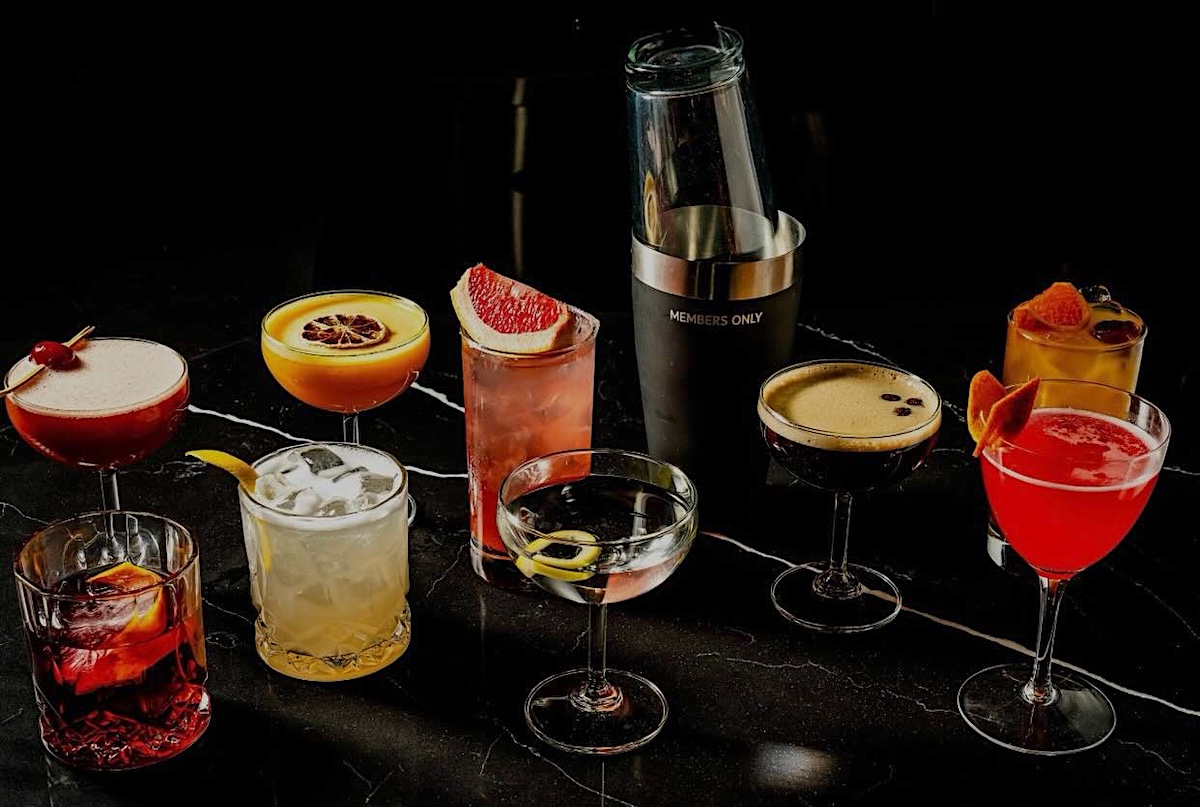 Cocktails and vintage-inspired clothes? Yes please. | Photo courtesy of Members Only West Village 