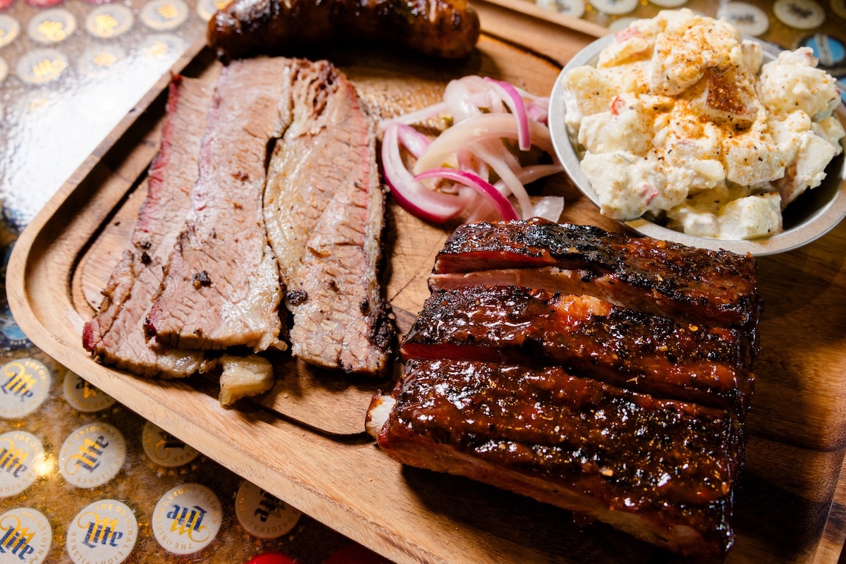 Yes, you can get a platter of barbecue during Phoenix Restaurant Week. | Photo courtesy of Foley Ranch and BBQ