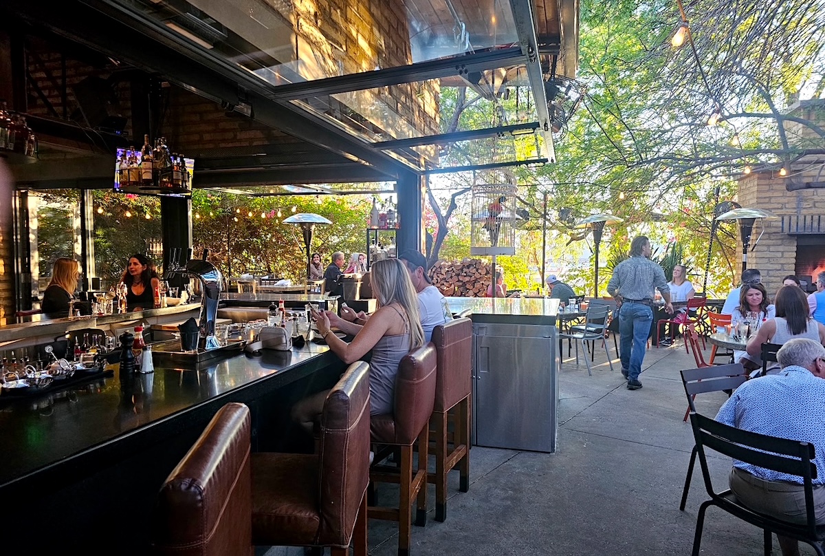 In Phoenix, Arizona there's patios for all seasons. | Photo courtesy of Chelsea's Kitchen