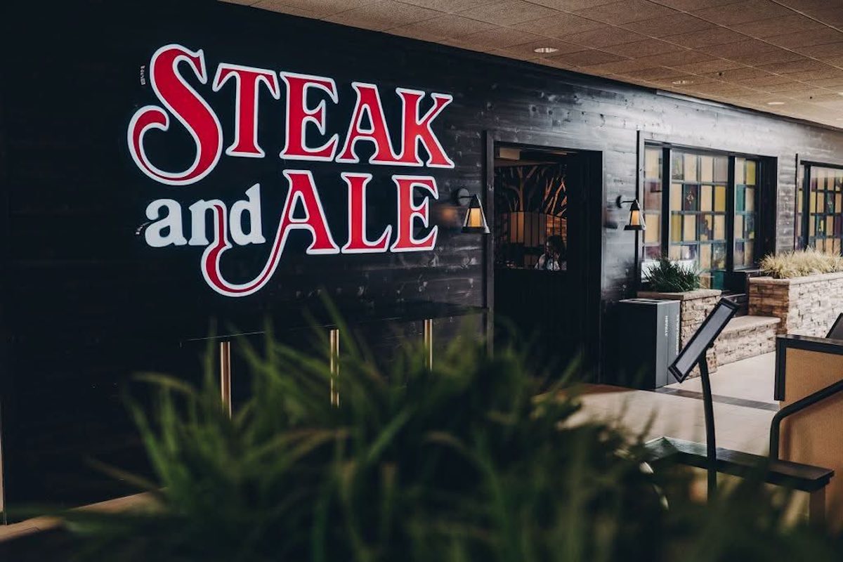 Steak and Ale, the nostalgic casual steakhouse chain that disappeared from Texas in 2008, was the most-mentioned restaurant Houstonians said they wished would return. | Photo by Steak and Ale's Comeback