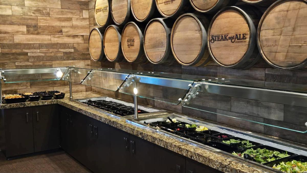 The beloved salad bar at Steak and Ale. | Photo by Steak and Ale's Comeback