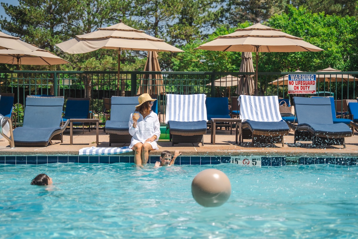 Join the Inverness Denver for a Fourth of July pool party. | Photo by Stephanie Kelly Photography
