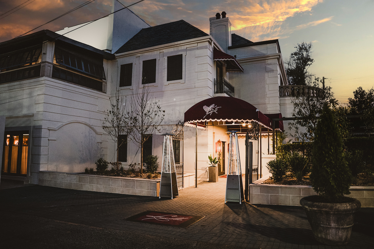Luella_Exterior 1 - DiningOut Luella occupies the former Ivy space on Roswell Road, bringing a new Italian steakhouse concept to the heart of Buckhead. | Photo by Luella