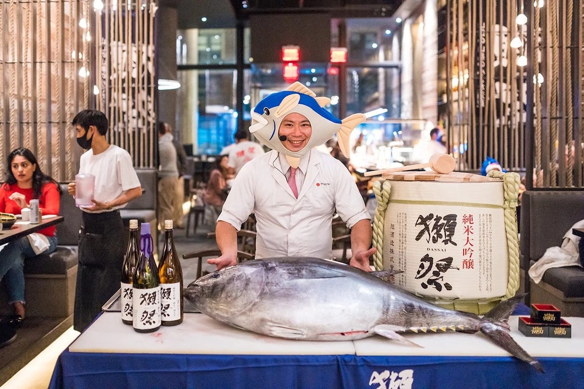 When was the last time you saw a fish show? Never? Well now you can. | Photo courtesy of Wokuni Broadway 