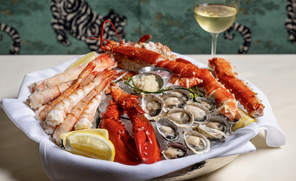 Fun is a platter of fresh seafood. | Photo courtesy of Le Bar Penelope