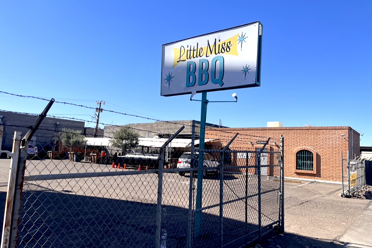 PHX_Little_Miss_BBQ_University Drive - DiningOut Out side the University Drive location of this Phoenix hot spot. | Photo courtesy of Little Miss BBQ