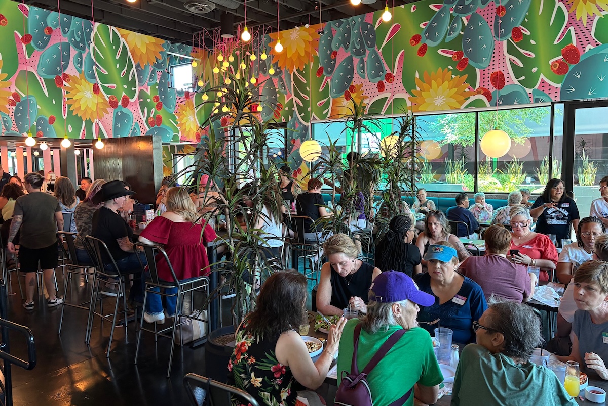 The room is as colorful as the people. | Photo courtesy of ROYALE KITCHEN + COCKTAILS