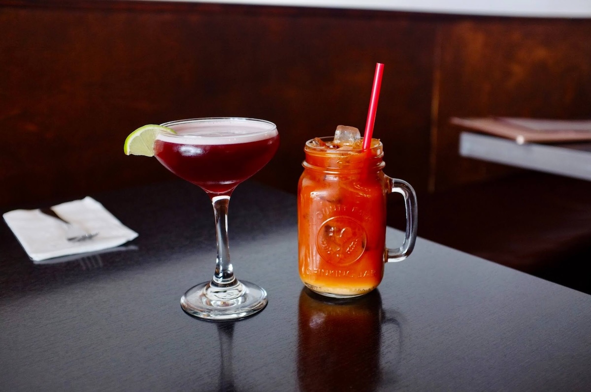 PHX_The Pattaya Beach Ice Tea and Thai Tea Photo by Lucia Marquez - DiningOut The Pattaya Beach Ice Tea and Thai Tea at Mae-Khong Thai Tapas & Bar in Arizona. | Photo by Lucia Marquez