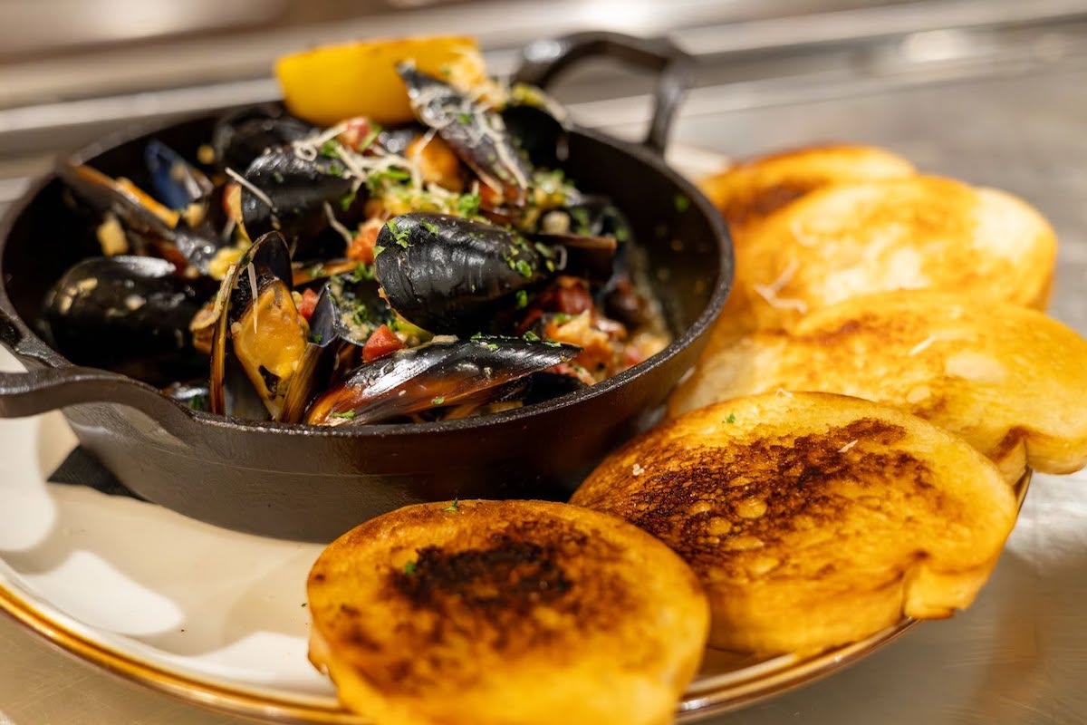Steamed mussels at Copa. | Photo by Copa